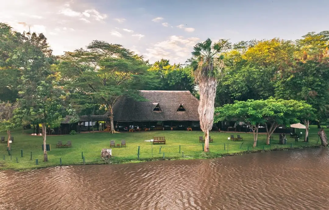 Voyager Ziwani Camp